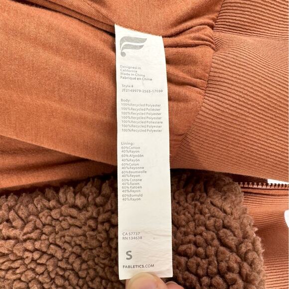 Fabletics Summit Tan Teddy Sherpa Hooded Jacket Women Size Small Cropped Fleece - Picture 7 of 7